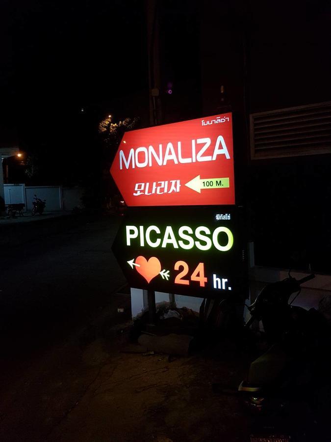 Picasso Motel Pattaya Buitenkant foto